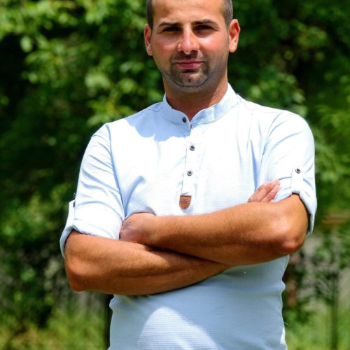 Tânăr din Mehedinți cere ajutor pentru tratamentul sclerozei laterale amiotrofice