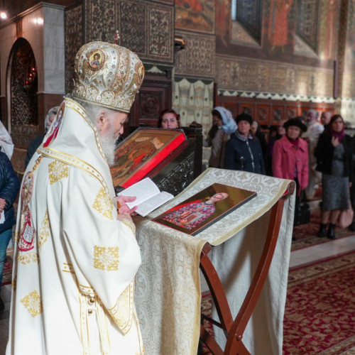 Liturghie arhierească la Galați în amintirea Părintelui Dumitru Stăniloae
