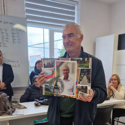 Liceul Teoretic Novaci a sărbătorit pensionarea profesorului Sabin Lăcătușu
