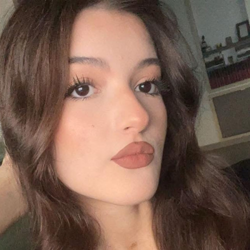 Judecător din Olt caută sprijin pentru fiica sa bolnavă de cancer rar