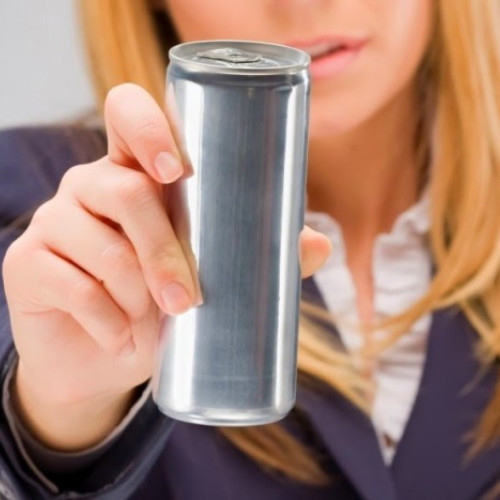 Interzicerea vânzării energizantelor către minori, adoptată de Camera Deputaților