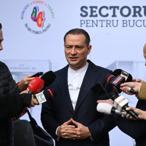 Primarul Sectorului 4 cere limitarea deplasărilor în avertizarea cod roșu de ploi