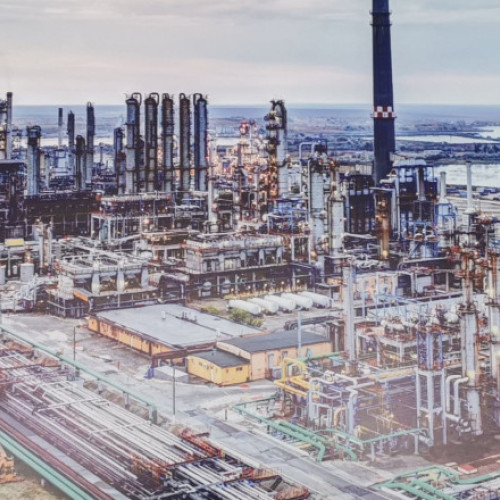 Instalație din rafinăria Năvodari oprită din cauza unei scurgeri de amoniac