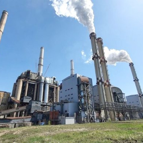 România riscă penalități de un miliard de euro dacă păstrează centralele pe cărbune din Oltenia