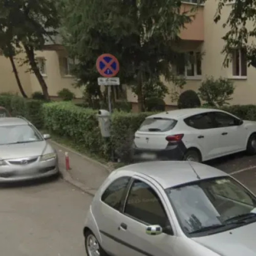Locuitorii din Observator, îngreunați de lipsa locurilor de parcare pe două străzi
