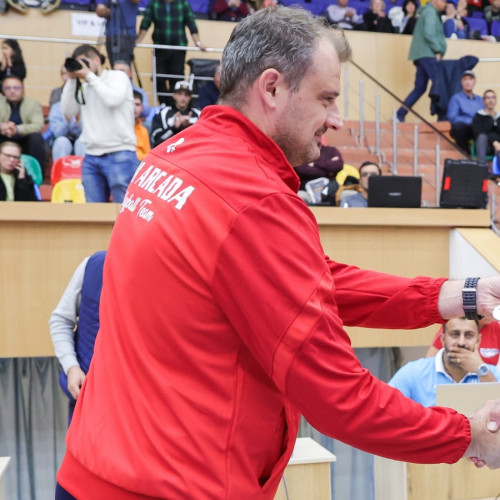 Curs de perfecționare pentru antrenorii de volei din Diviziile A1 și A2 la București