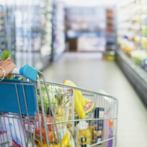 AUR propune limitarea produselor sub marcă proprie în marile magazine la 20%