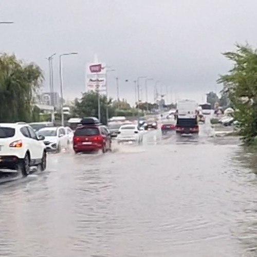 Circulație îngreunată pe bulevardul Aurel Vlaicu din Constanța