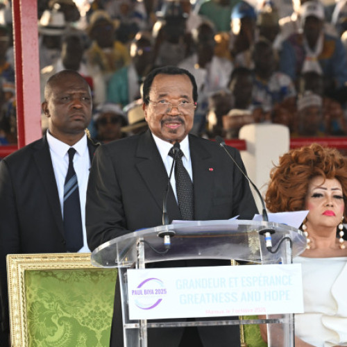 Preşedintele Paul Biya candidează pentru al optulea mandat în Camerun
