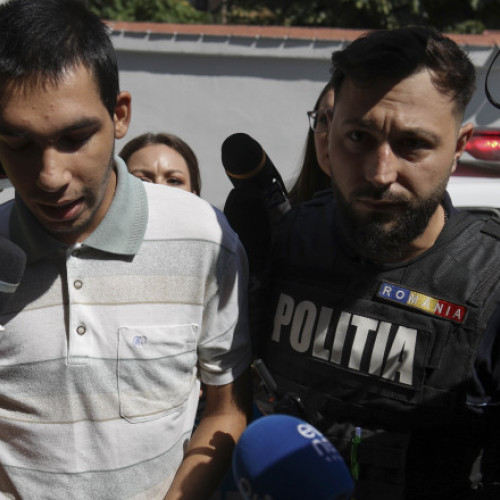 Bărbat din Bucureşti trimis în judecată pentru agresiune şi simboluri fasciste