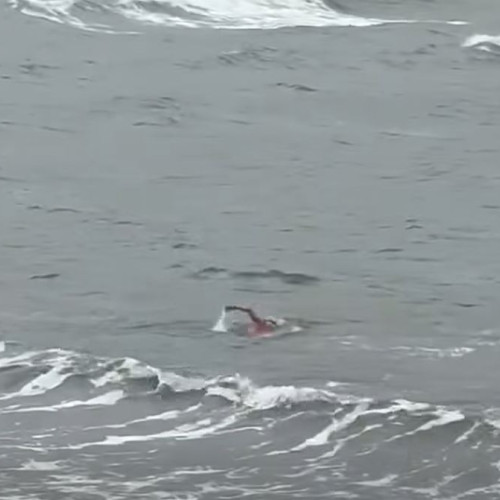 Cristian Tranulea se pregătește pentru competiții internaționale de înot în apă rece