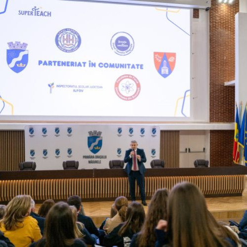 Liceul „Horia Hulubei” devine școală pilot în programul educațional SuperTeach
