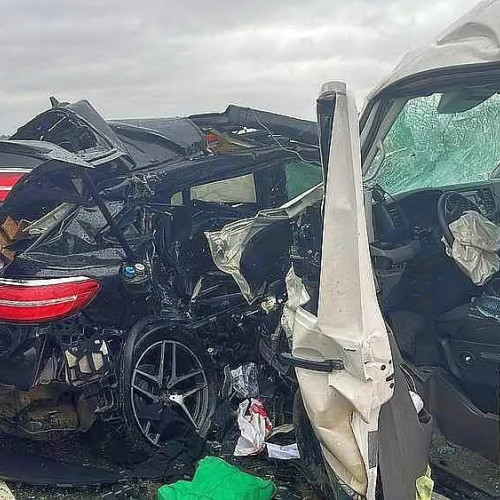 Accident grav pe centura Bacăului implicând trei mașini și patru răniți