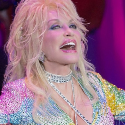 Dolly Parton anunță că este bine, după îngrijorările legate de sănătatea ei