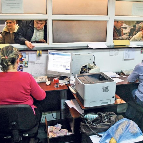 Numărul posturilor ocupate în sectorul public din România a scăzut în august 2025