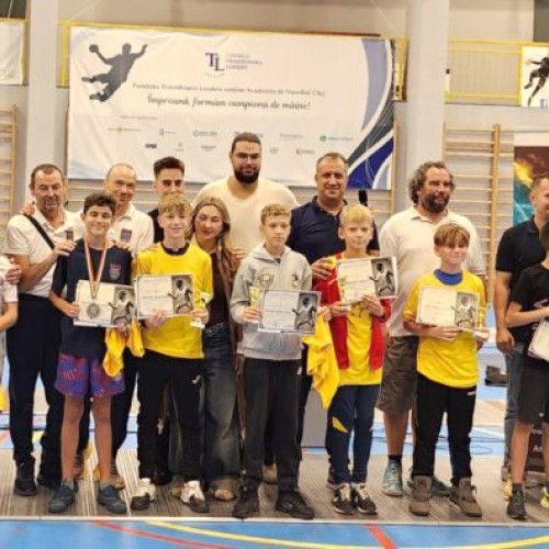 Floretiștii Petrolul se remarcă la Cupa Atlas Invictus de la Cluj-Napoca