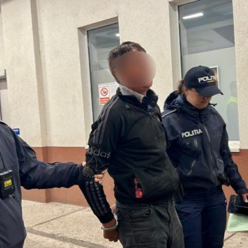 Tânăr de 27 de ani reținut după ce și-a bătut tatăl aproape până la inconștiență