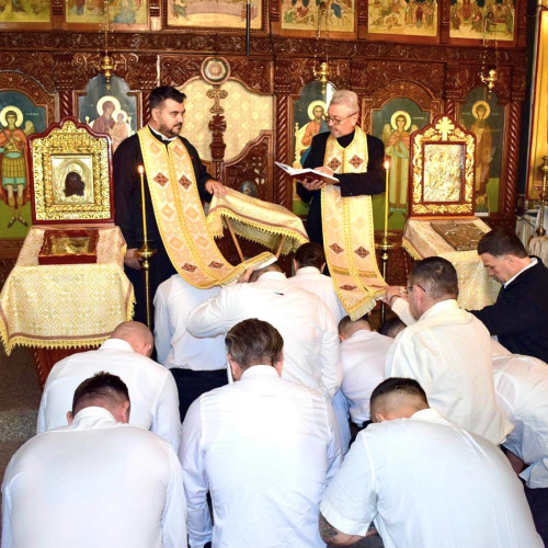 Deținuții din Penitenciarul Botoșani au găsit speranță prin credință