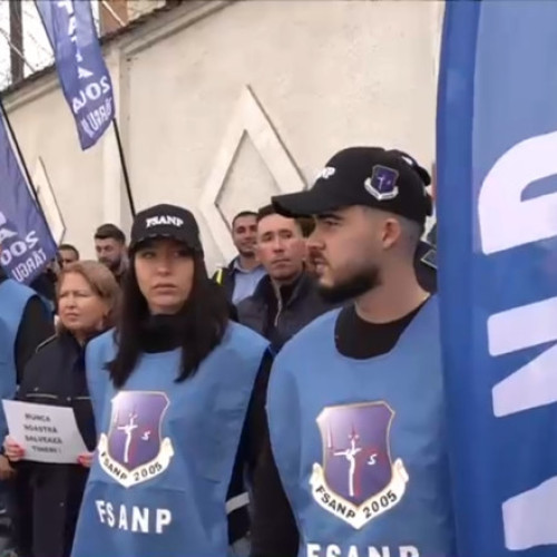 Protest la Penitenciarul de Minori și Tineri din Craiova pe fondul închiderii unității