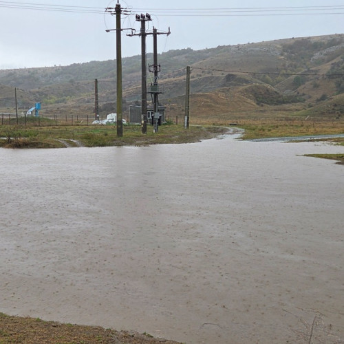 Cod portocaliu prelungit la Constanța din cauza ploilor și inundațiilor