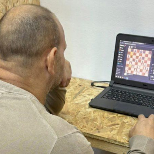 Deținut din Botoșani, campion național la șah online pentru penitenciare