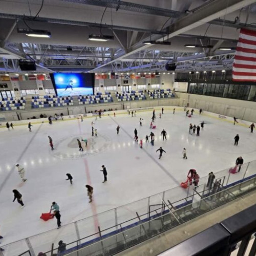 Berceni Arena redeschide sesiunile gratuite de patinaj de agrement în acest weekend
