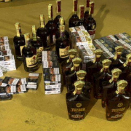 Țigări și alcool fără acte, confiscate de polițiștii de frontieră din Botoșani