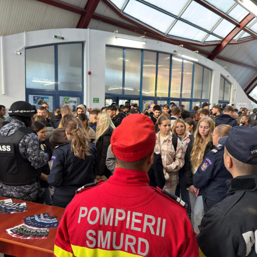 ISU Botoșani a prezentat oferta educațională la Bursa Locurilor de Muncă pentru Absolvenți