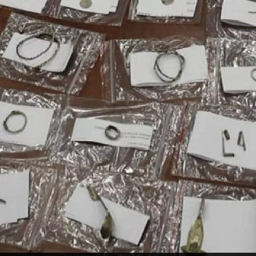 Argintul depășește 50 de dolari uncia pentru prima dată din 1993