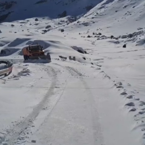 Salvamont Argeș avertizează asupra riscului de accidentări în Făgăraș din cauza zăpezii