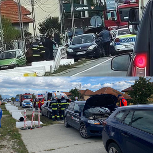 Accident rutier cu trei mașini în Drăguțești, patru persoane rănite