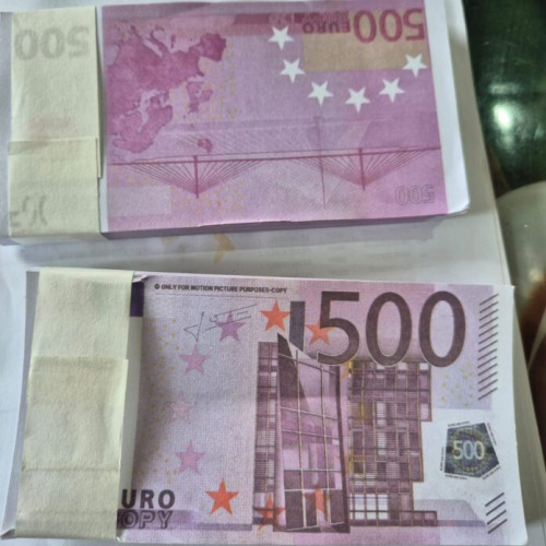 Descoperire impresionantă de bancnote contrafăcute în portul Constanța Sud