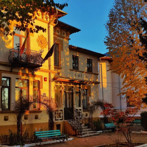 Liceul de Arte „Bălașa Doamna” Târgoviște marchează 68 de ani prin concert aniversar