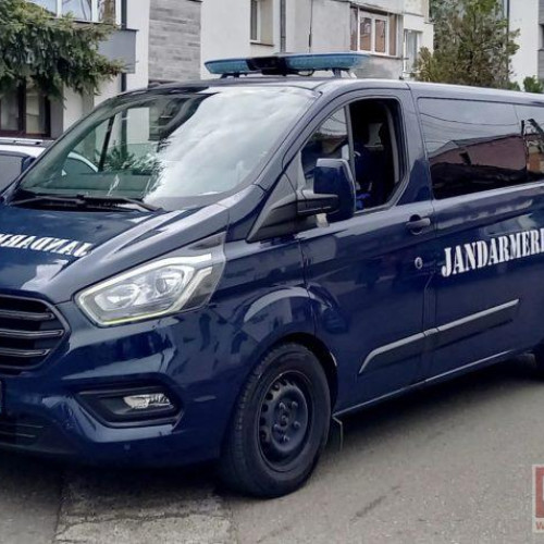 O minoră dispărută a fost găsită de jandarmi aproape de o biserică din Botoșani