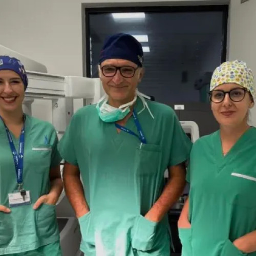 Două operații robotice complexe pentru endometrioză au fost realizate gratuit în Cluj-Napoca