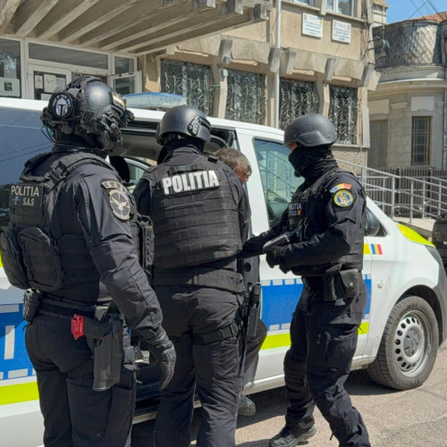 Bărbat din Botoșani arestat pentru viol și violență asupra copiilor concubinei
