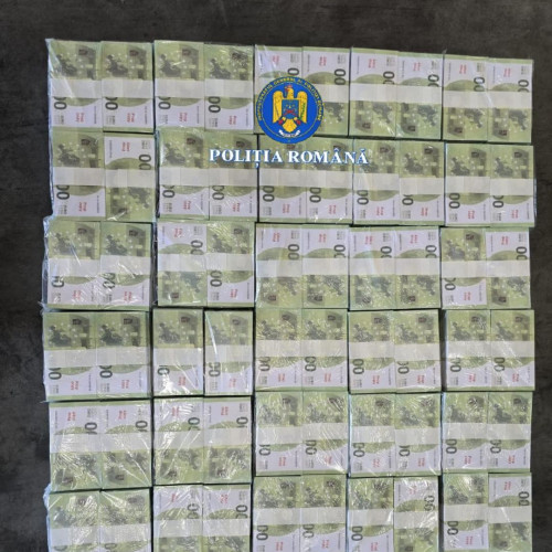 Poliția Română a confiscat bancnote false tip „PROP COPY” într-o acțiune internațională