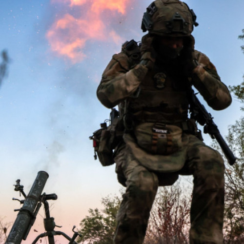 Rusia promovează „posturi sigure” în recrutarea militară, dar riscurile sunt mari