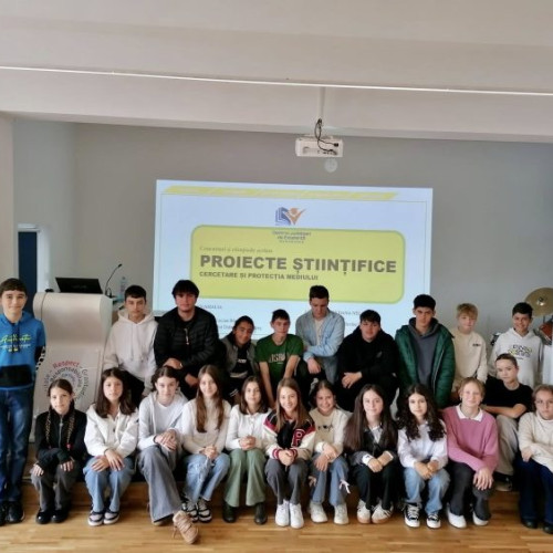 Încep cursurile de Biologie pentru elevii claselor gimnaziale din Baia Mare