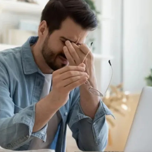 Un tânăr absolvent clujean întâmpină greu începutul carierei în inginerie