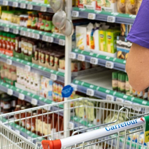 Lasagna bolognese vegan retrasă din toate magazinele Carrefour din cauza alergenului nedeclarat