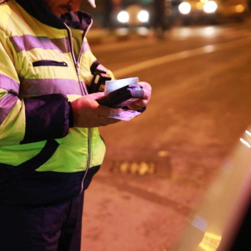 Tânăr prins băut la volan în Târgu Jiu la o oră târzie