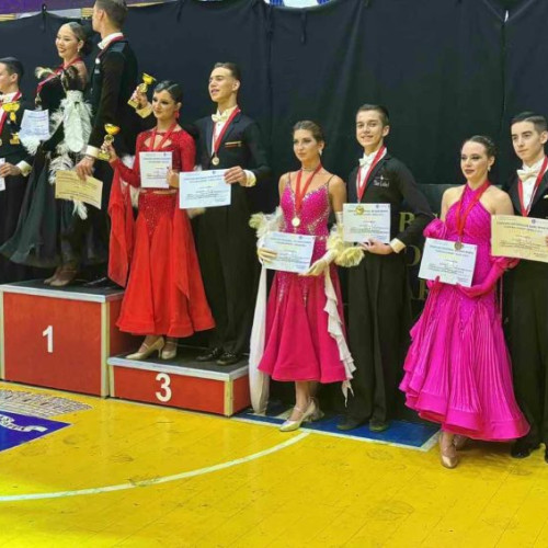 Dansatorii de la Galactic au cucerit patru premii la Cupa Balroom din Arad