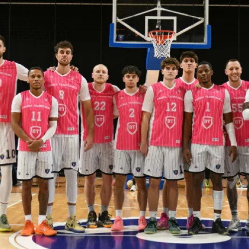 U-BT Cluj promovează prevenția cancerului de sân în campania #OctombrieRoz