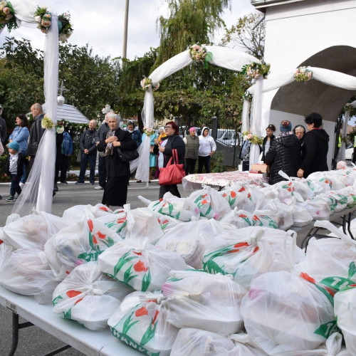 Cinstirea Sfintei Cuvioase Parascheva adună mii de pelerini la Iași