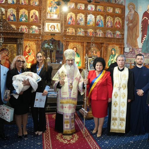 Peste 220 de copii din Cumpăna au fost botezați în cadrul unei tradiții creștine