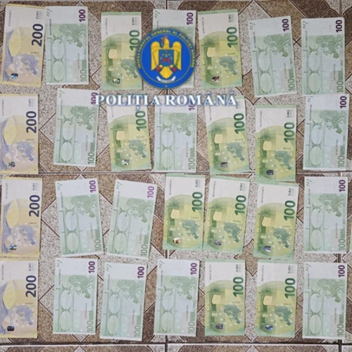 Percheziții la Sulina în dosar de contrabandă cu țigarete și bani ridicați