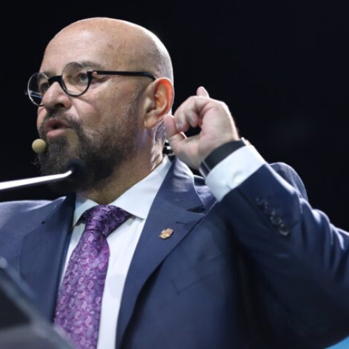 Piedone invitat la prânz în Parlament pentru discuții despre drepturile partidelor neparlamentare