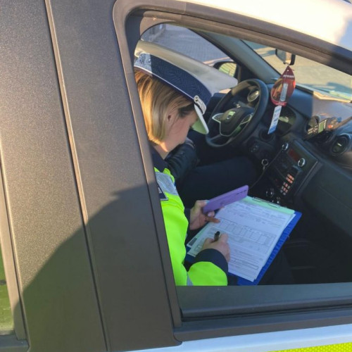 Bărbat din Focșani prins conducând cu permisul suspendat în Budești