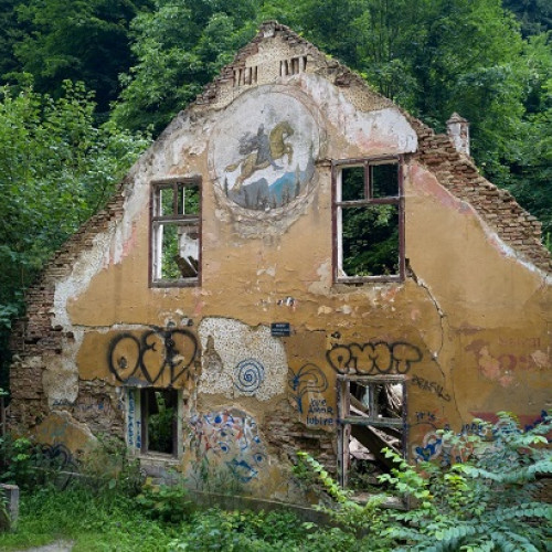 Hanul de la Pietrele lui Solomon din Brașov va fi restaurat și revitalizat